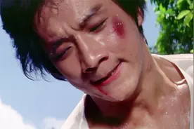 成龙年轻时也是小鲜肉，那时的他还是单眼皮，与现在简直判若两人视频封面