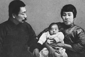 解放军进驻南京，渡江战役总前委转移至丹阳，准备下一步计划视频封面