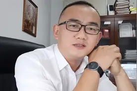 做为车主为什么要购买车损险和增加购买商业三者责任险的保额？视频封面