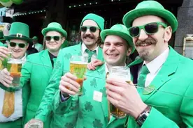 中国男人不喜欢原谅色的帽子，在一个国家的男人非常喜欢视频封面