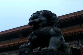 故宫中“诡异”之处，尤其是那只小石狮子，专家至今都无法解释视频封面