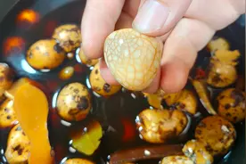 五香茶叶鹌鹑蛋做法，个头小入味快还不怕浪费，有小孩的记得收藏