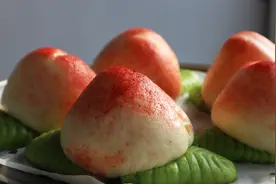 过年必备“寿桃豆包”，简单易学，寓意“吉祥长寿，蒸蒸日上”视频封面