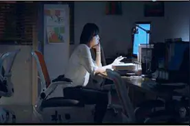 “工作日放假”成现实！河北省开始试行，网友评论：我双休呢？视频封面