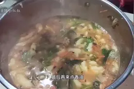 农村妈妈教你面疙瘩最好吃的做法，既是汤又是饭，简单又好吃！