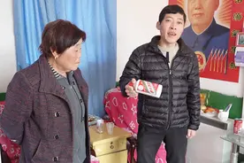 一个茅台酒空酒瓶能值多少钱？农村小伙告诉你价格，听完令人吃惊视频封面
