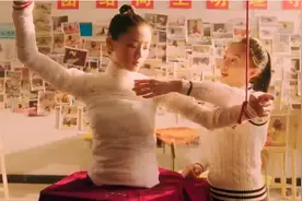 恐怖片：女孩心太大，让闺蜜帮她做石膏模特，不料却把人活活闷死