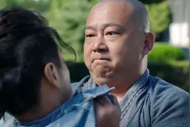 小伙儿不知天高地厚，竟对和尚出言不逊，被大师丢出了门外视频封面