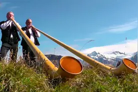 恢弘壮阔的阿尔卑斯号角：来自瑞士山区的传统音乐表演视频封面