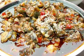 揭开美味背后的秘密，厨子教你做正宗泉水鸡，经典的重庆味道