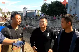 老三参加大表哥摸鱼大赛，奖金10万元，到底能不能得第一名视频封面