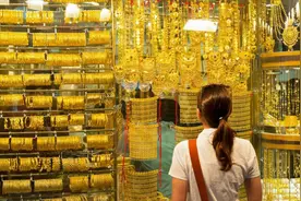 印度黄金堪称白菜价，游客却不愿意买，这是为什么？视频封面