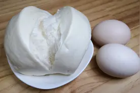 最近馒头加鸡蛋火了，好吃过瘾解馋，太香了，还没上桌就被抢光