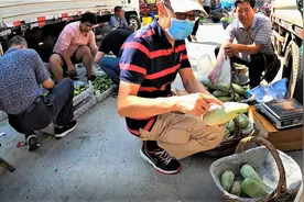 荣成赶大集，James又有了新发现，以前没见过视频封面