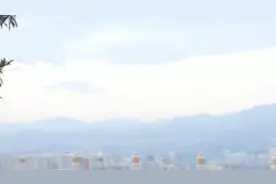 陕西宝鸡上空发现不明物体，