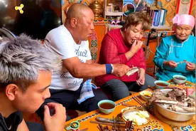 内蒙牧民多豪横？来了客人就宰羊煮肉，一年吃掉两万多！视频封面