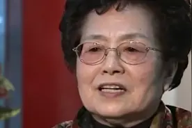 18岁的王竹报，进行基础工作，对于乘务工作游刃有余视频封面