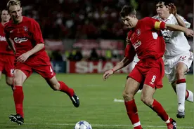 2005欧冠决赛 利物浦6分钟连扳3球大逆转夺冠 上演伊斯坦布尔奇迹视频封面