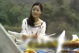 邓丽君《浓情万缕》实地演唱老影像，绝版珍藏视频封面