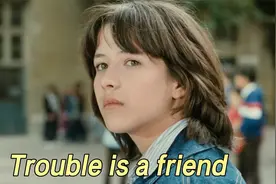 当年风靡校园的经典英文歌《Trouble is a friend》视频封面