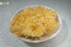 银耳快速泡发有技巧，只需水里加两勺它，5分钟泡发又大又软！视频封面