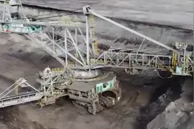 土耳其发现大量稀土资源：储量近7亿吨 宣称满足全球1000年需求视频封面