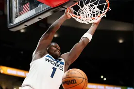 NBA球员集锦：攻防一体！爱德华兹全场40分9板3断3帽视频封面