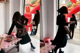 这才是“万里挑一”！弟弟结婚姐姐赶来随礼，随后举动让人看傻眼视频封面