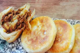 鸡丝酥皮馅饼，简单开酥，色香味俱全，好吃到停不下来