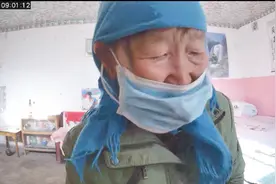 父亲走后70岁老母亲是这样生活的，看完真想家