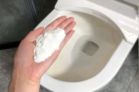 马桶里撒一把，不管多脏多厚的黄渍，轻松一冲就干净，省钱又实用视频封面