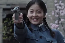 战将：周希汉和女兵周璇，两人日久生情，种下了军旅一段好姻缘视频封面