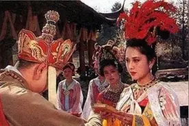真实的“女儿国”！云南摩梭族男不娶女不嫁，她们如何繁衍后代？视频封面