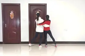 霸屏双人舞《疯狂爱爱爱》动感节奏，舞步简单欢快
