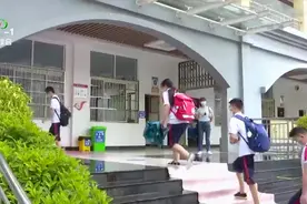 武汉市中小学9月1日正式开学  学生在校园内无需佩戴口罩