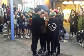 韩国街头男男翻跳I Like U Too Much--sonamoo（MAXXAM）视频封面