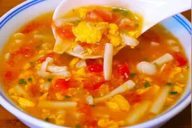 “疙瘩汤”的正确做法，好喝又养胃，味道鲜香，大人小孩都爱喝视频封面