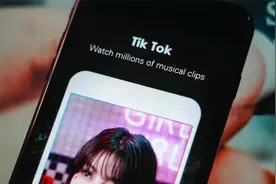 不卖了！TikTok让甲骨文“托管数据”，有望保住美国业务！视频封面