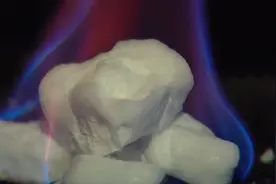 可燃冰到底是什么，为何一点就着？视频封面