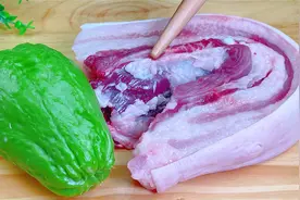 五花肉和佛手瓜是绝配，教你一个从没吃过的做法，营养解馋，真香视频封面