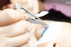 睫毛到底是怎么种的？美睫师3分钟展示给你看