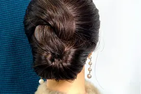 贵妇太太发型，优雅还有气质，穿旗袍裙子这样盘发都很美视频封面