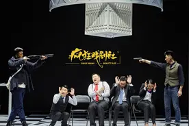 经典的话剧，人性、哲学、生活百态，每次看都令人深思；视频封面
