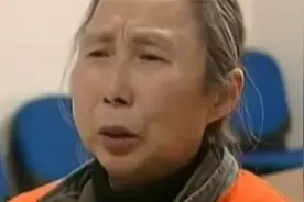 传奇：邻居帮忙照顾老母亲，儿子很感激，怎料百万房子被邻居卖了视频封面