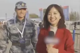 从国民老婆到离异下头女，王冰冰让你们失望了。视频封面