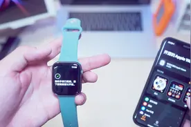 [开箱]Apple Watch S5开箱上手|Always-on永亮屏体验|绿松针款视频封面