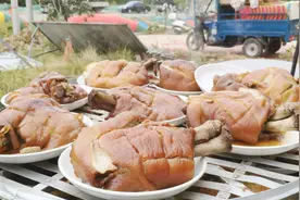 河南南阳：农村结婚办酒席，500块钱的酒席就有啥？看着就过瘾视频封面