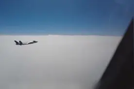 紧急驱离外机 官方披露歼-20执行任务细节视频封面