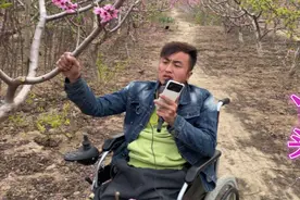 小伙一首甜蜜情歌《丫头》，简直不要太好听，送给最爱的她！