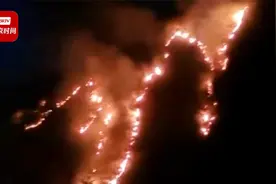 官方回应湖南沅陵发生山火：火势已被控制，救援队仍在现场防复燃视频封面